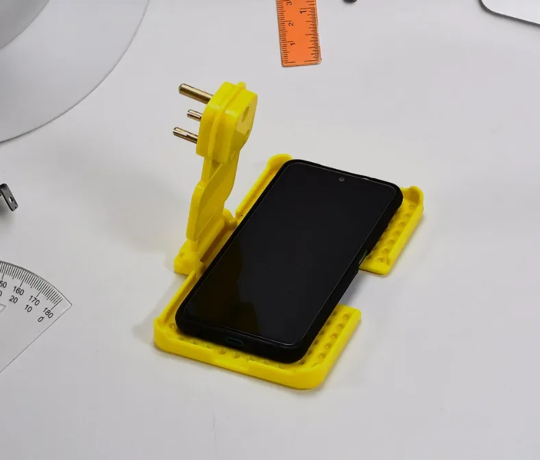 Mobile Charging Wall Holder 2